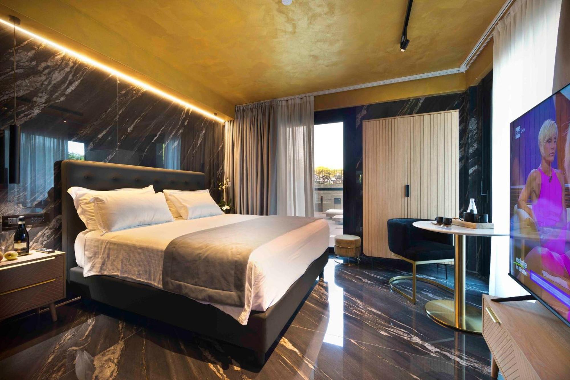 Boutique Hotel Сирмионе Экстерьер фото