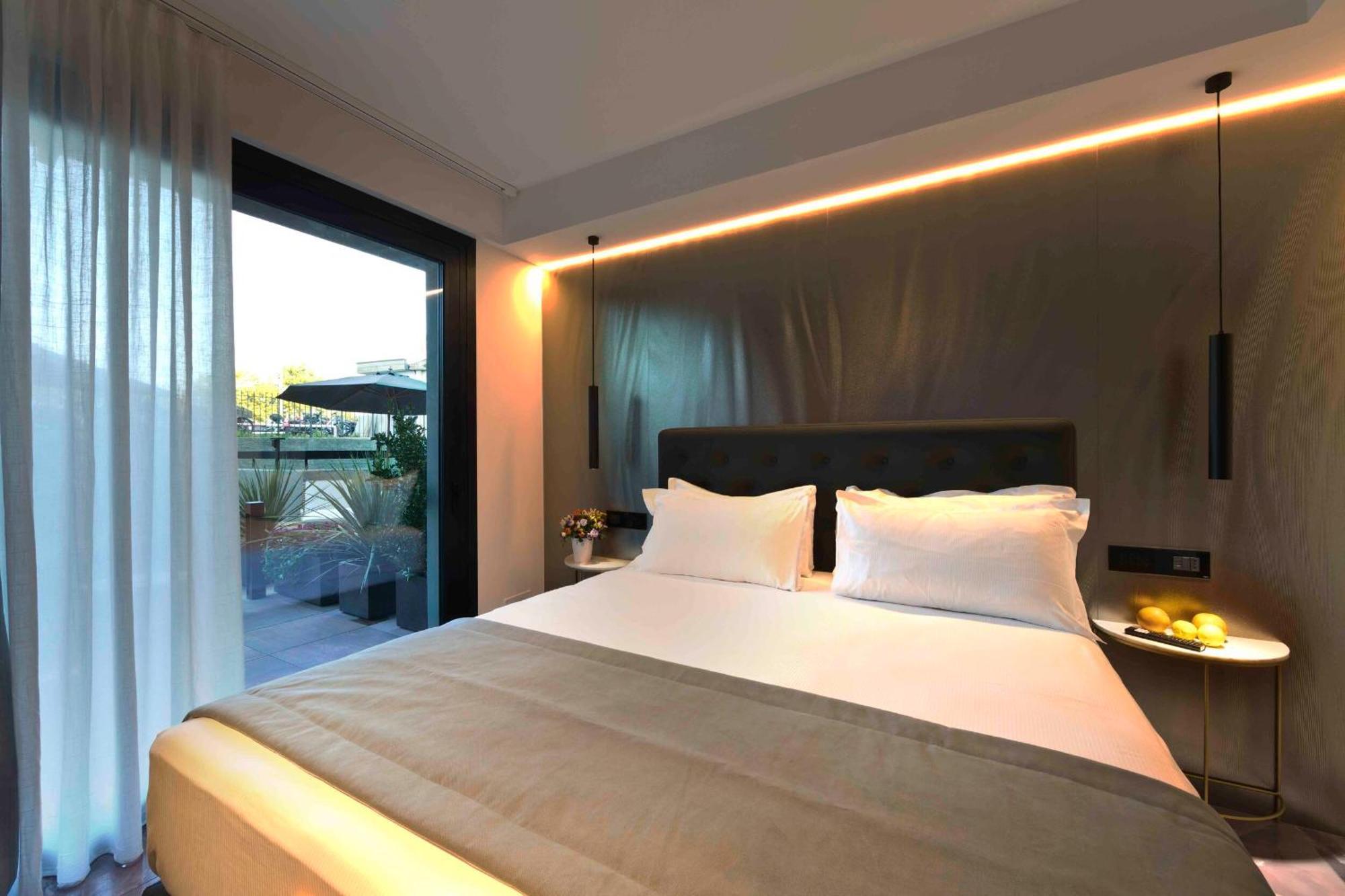 Boutique Hotel Сирмионе Экстерьер фото